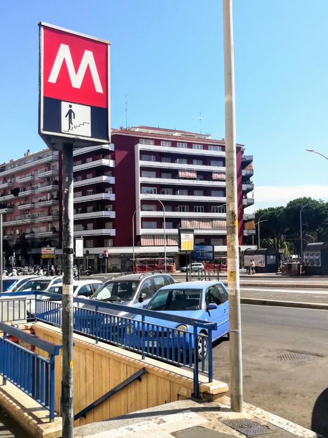 Attico Luminoso Terrazza Metro A Aria Cond Wifi Apartment Rome Luaran gambar